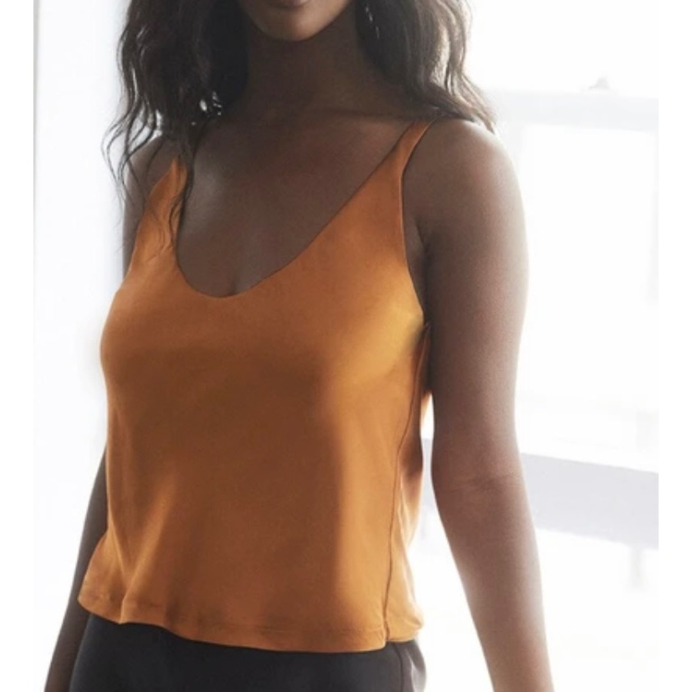 VETTA Capsule Reversible Cropped Tank